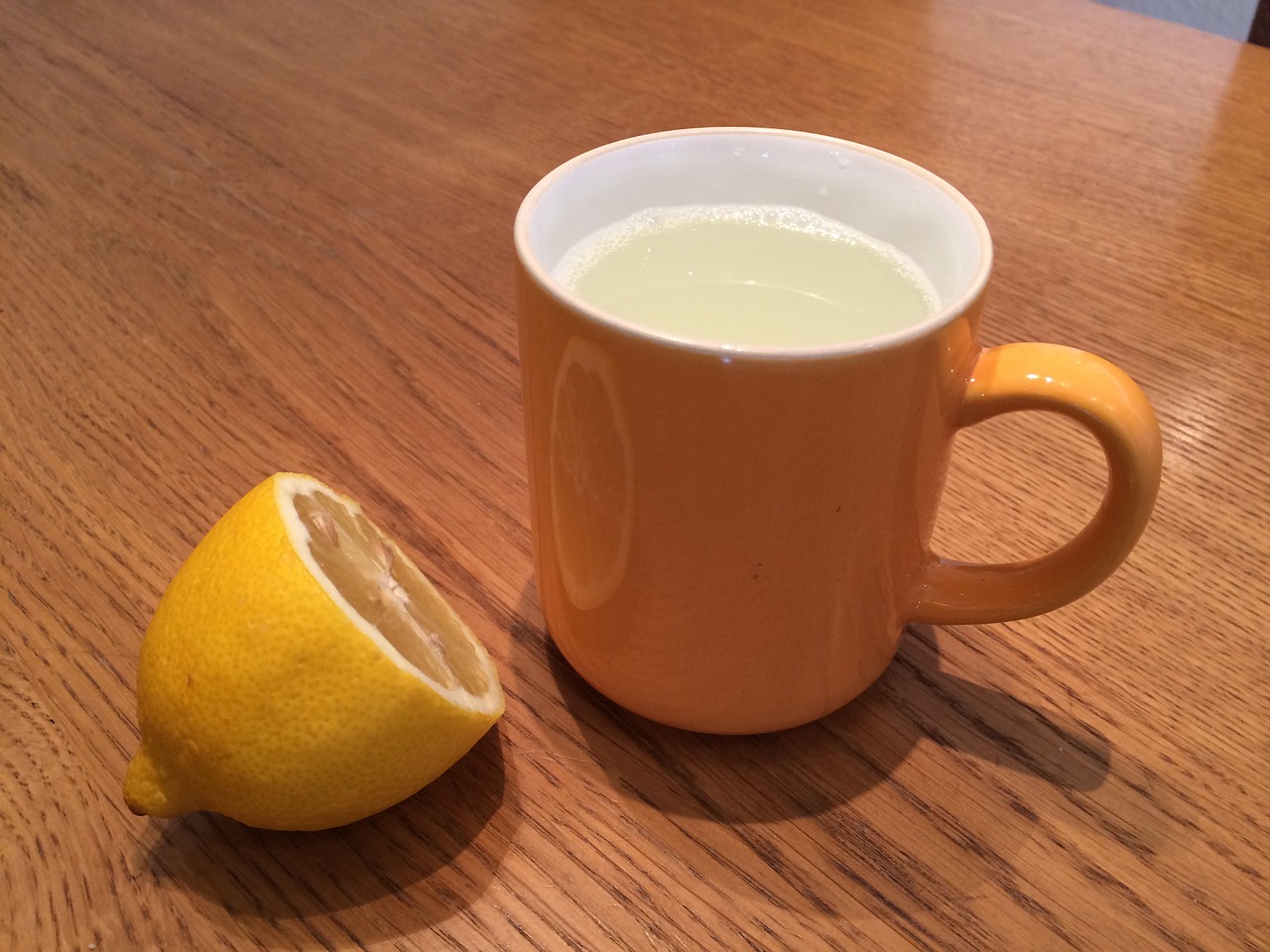 hot lemon tea