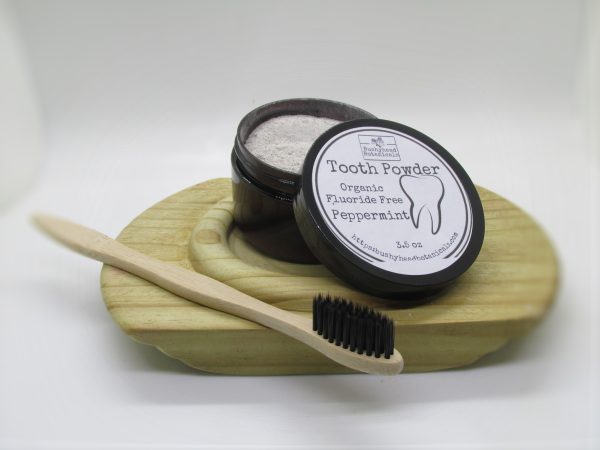 organic remineralizing tooth powder in peppermint